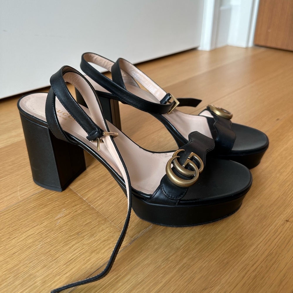 Gucci block platform heel black sandals, size 40.5
